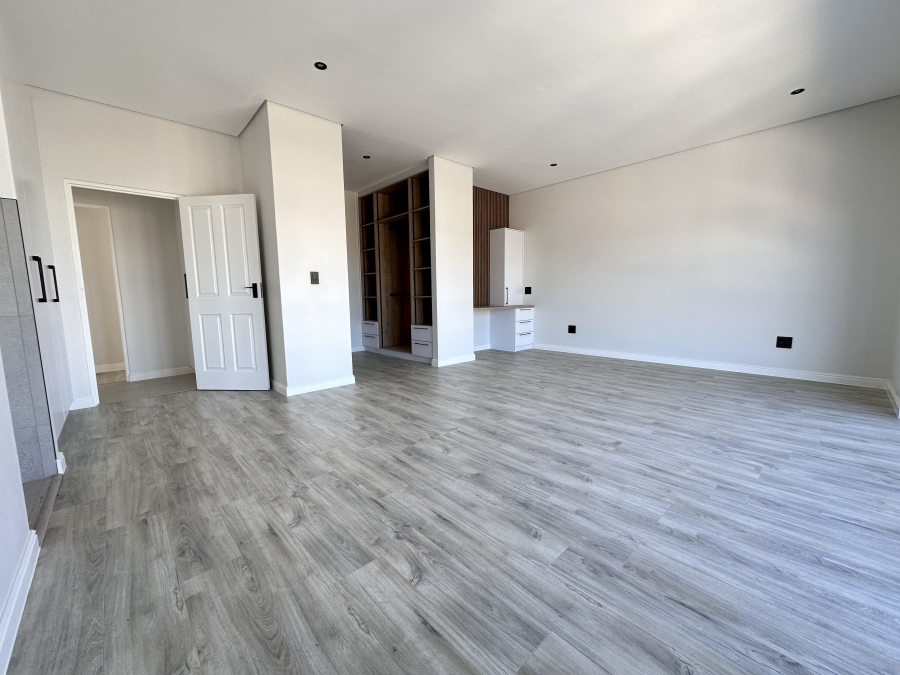 4 Bedroom Property for Sale in Sandown Western Cape